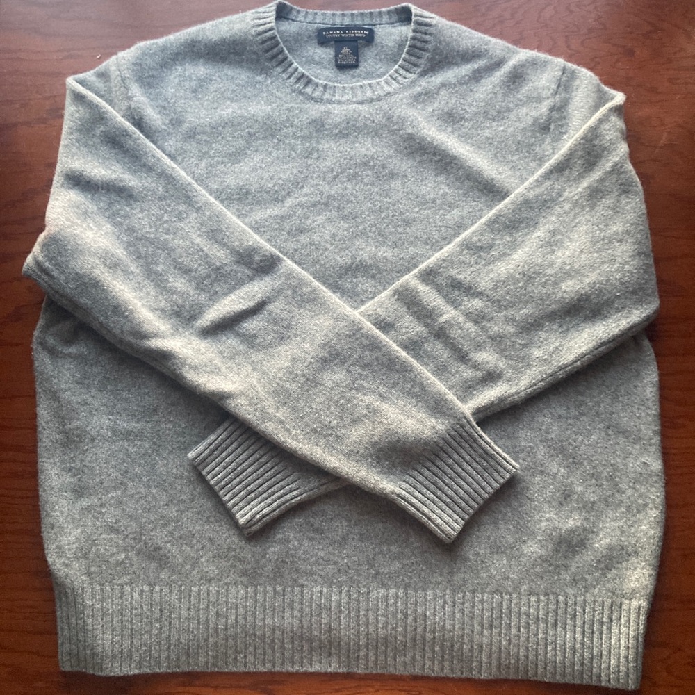 Banana Republic Winter Luxury blend Sweater